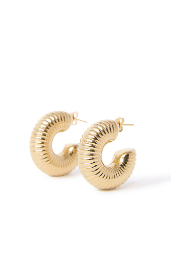Medium gold grooved hoop earrings Slide 1