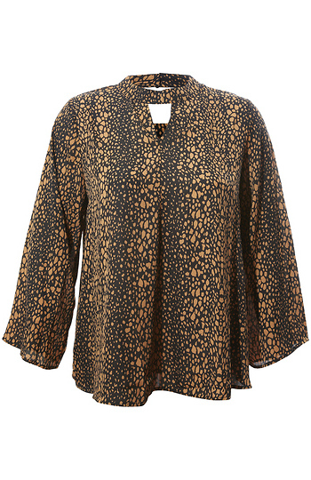 Animal Print Keyhole Cut Out Top Slide 1