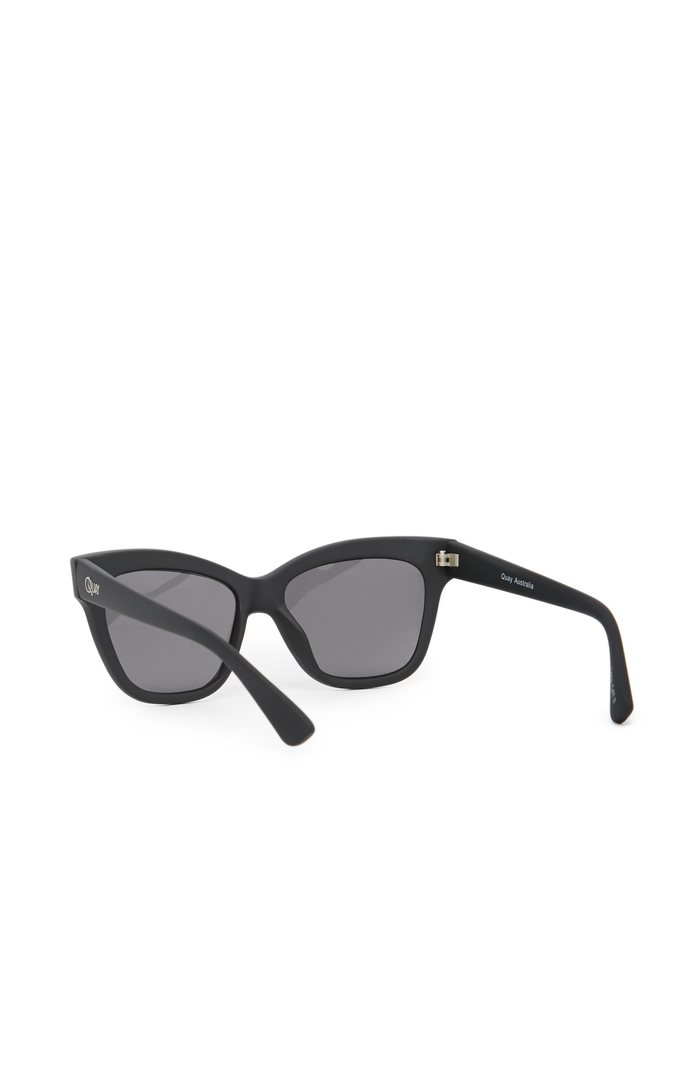 Quay Morning After Sunglasses in Black DAILYLOOK