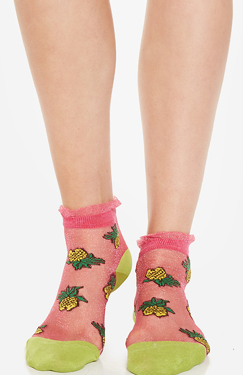 Mesh Pineapple Socks in Pink | DAILYLOOK