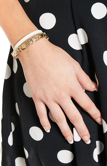 House Of Harlow 1960 Aztec Chevron Wrap Bracelet In White Dailylook House Of Harlow 1960 Aztec Chevron Wrap Bracelet Slide 1