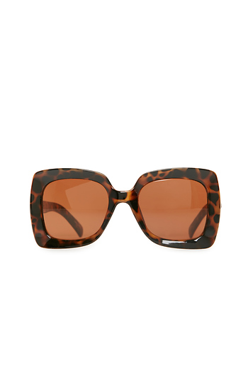 Quay OMG Pinch Square Sunglasses Slide 1