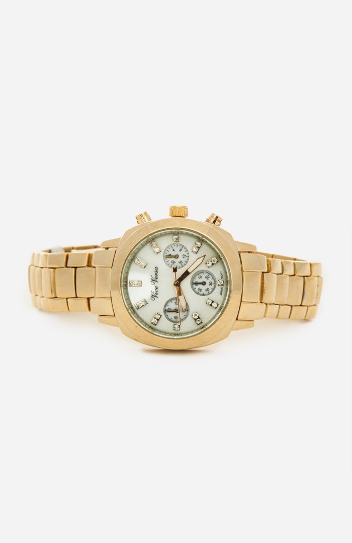 Classy Chain Link Watch in Gold DAILYLOOK