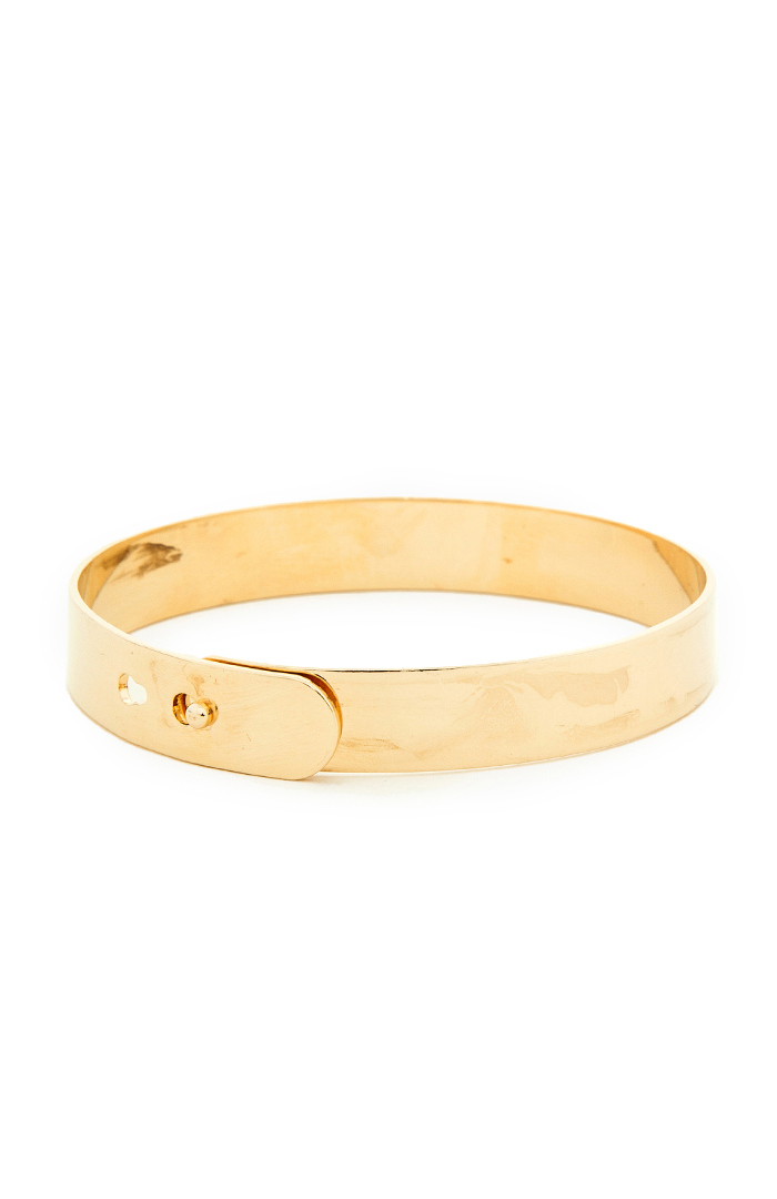 DAILYLOOK Flat Bangle Bracelet in Gold | DAILYLOOK