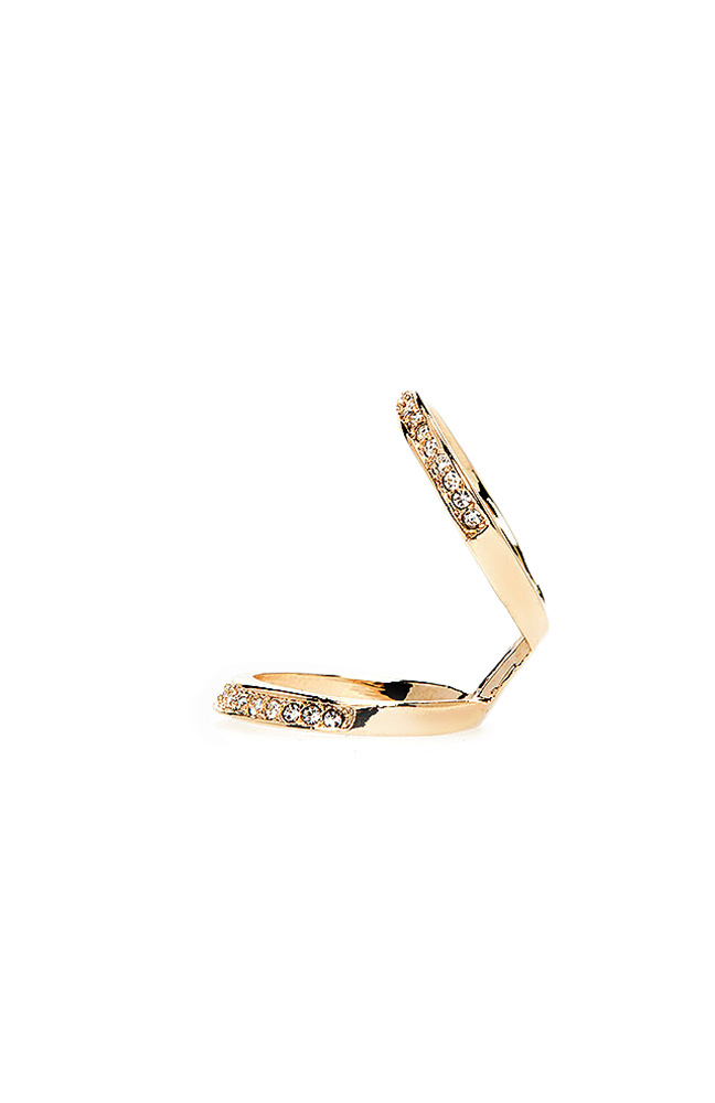 Knuckle Frame Ring in Gold | DAILYLOOK