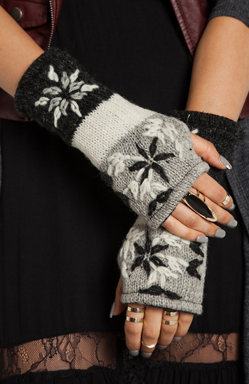 Snowflake Fingerless Wool Gloves Slide 1