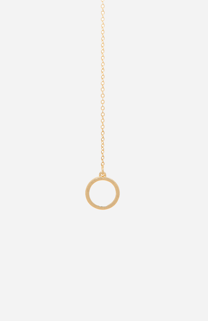 DAILYLOOK Delicate Ring Drop Necklace in Gold | DAILYLOOK