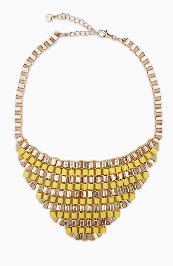 Pyramid Link Necklace Slide 1