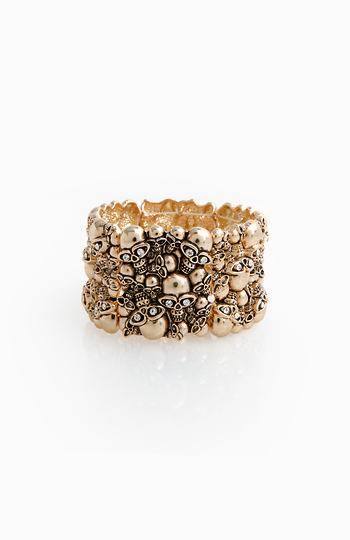 Scattered Skull Cuff Slide 1