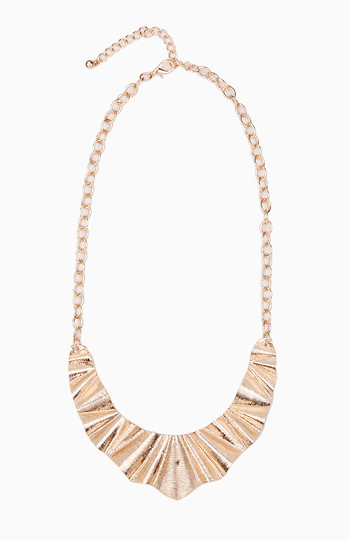 Folded Collar Necklace Slide 1