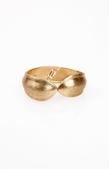 Kissing Tip Gold Bangle Slide 1