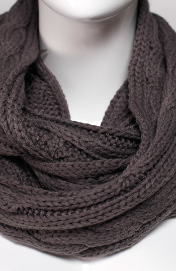 Cable Knit Scarf Slide 1