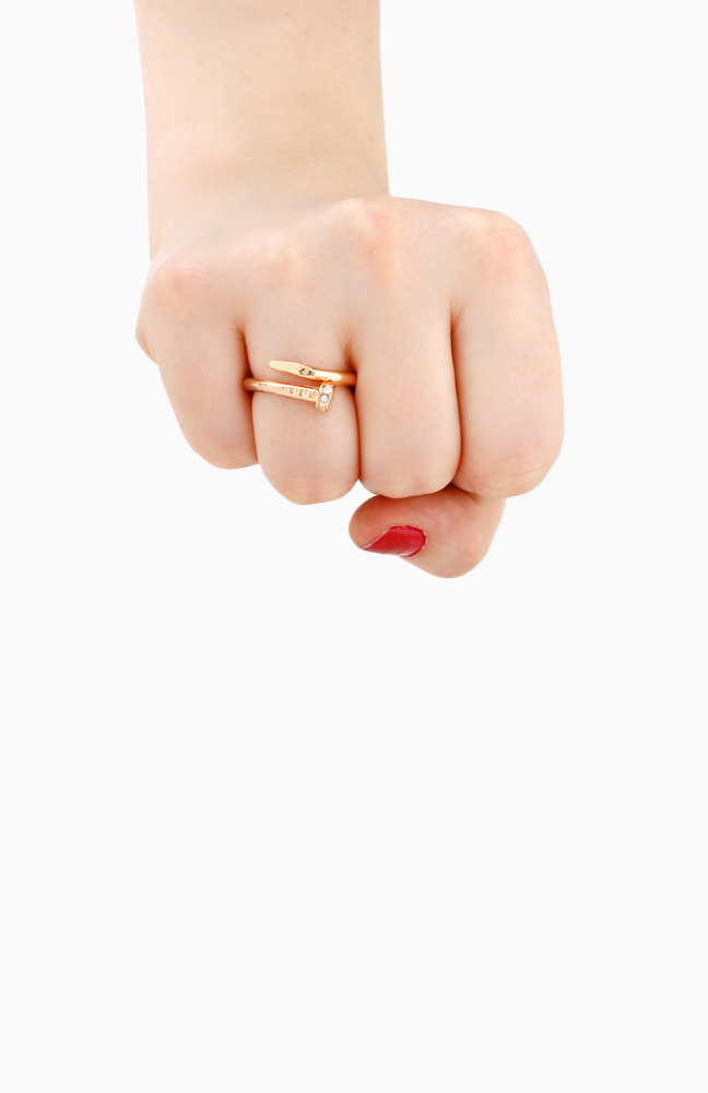 Twisted Nail Ring in Gold DAILYLOOK