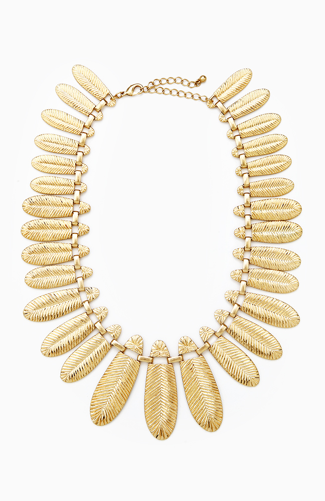 Jungle Leaf Necklace in Gold DAILYLOOK