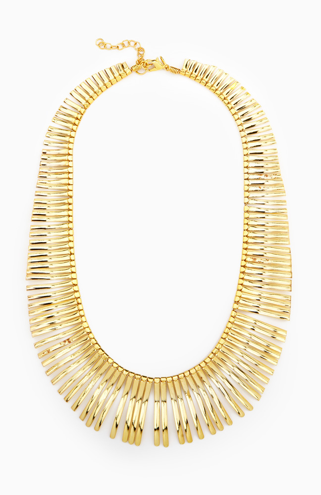 Sun Worship Necklace in Gold | DAILYLOOK
