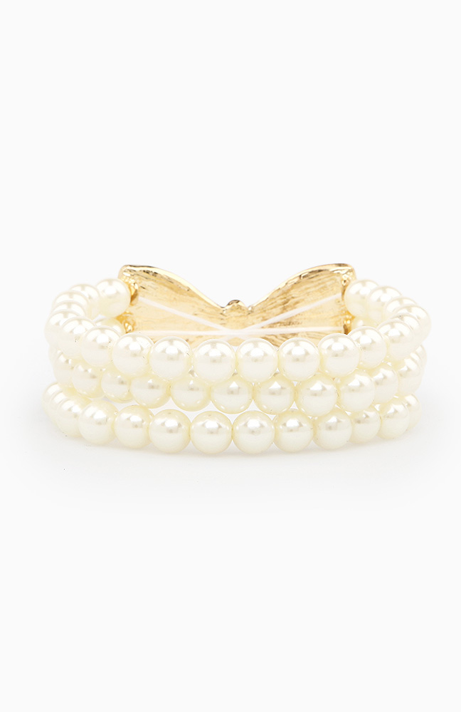 Pearl Beaded Bow Bracelet in Ivory DAILYLOOK