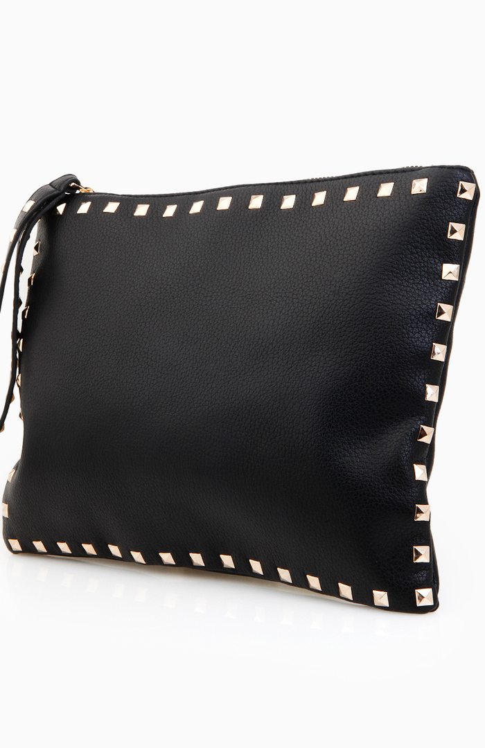 Studded Border Clutch in Black DAILYLOOK