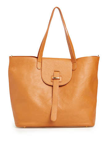 Dunder Mifflon Vegan Leather Tote in Camel | DAILYLOOK