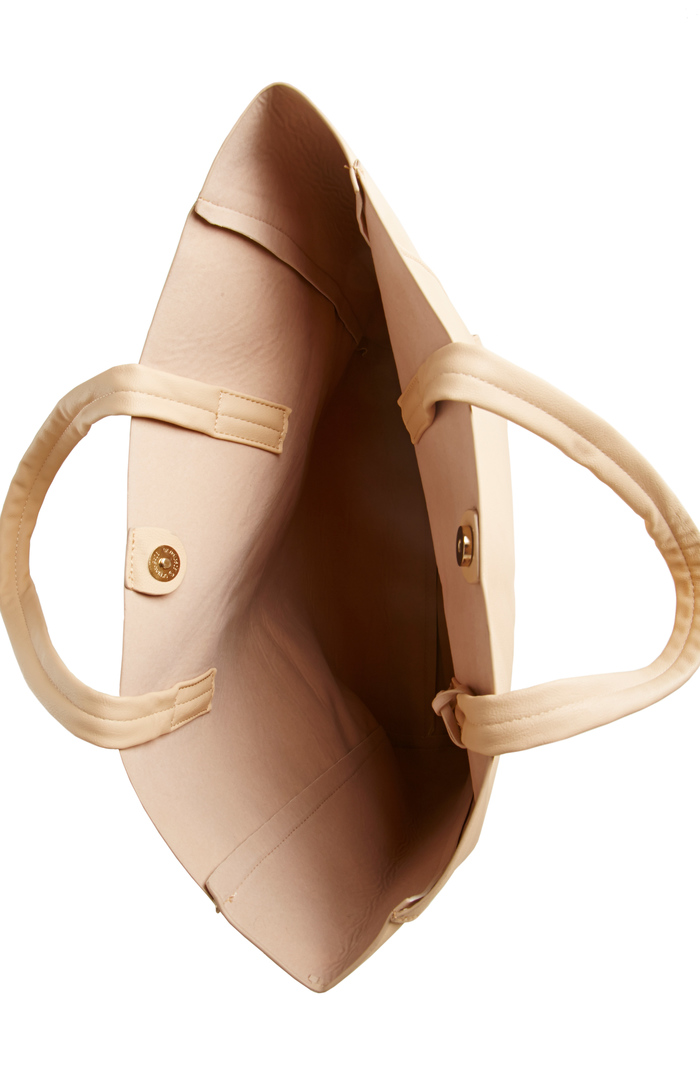 LC Vegan Leather Tote in Cream DAILYLOOK
