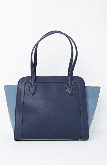 DAILYLOOK Park Avenue Winged Tote Slide 1