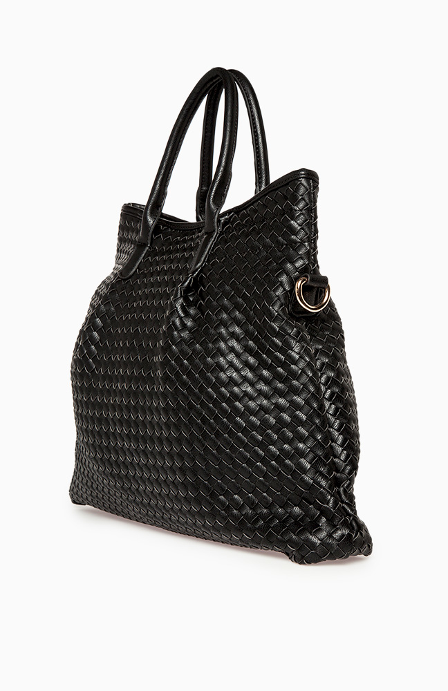 Classic Woven Tote in Black DAILYLOOK