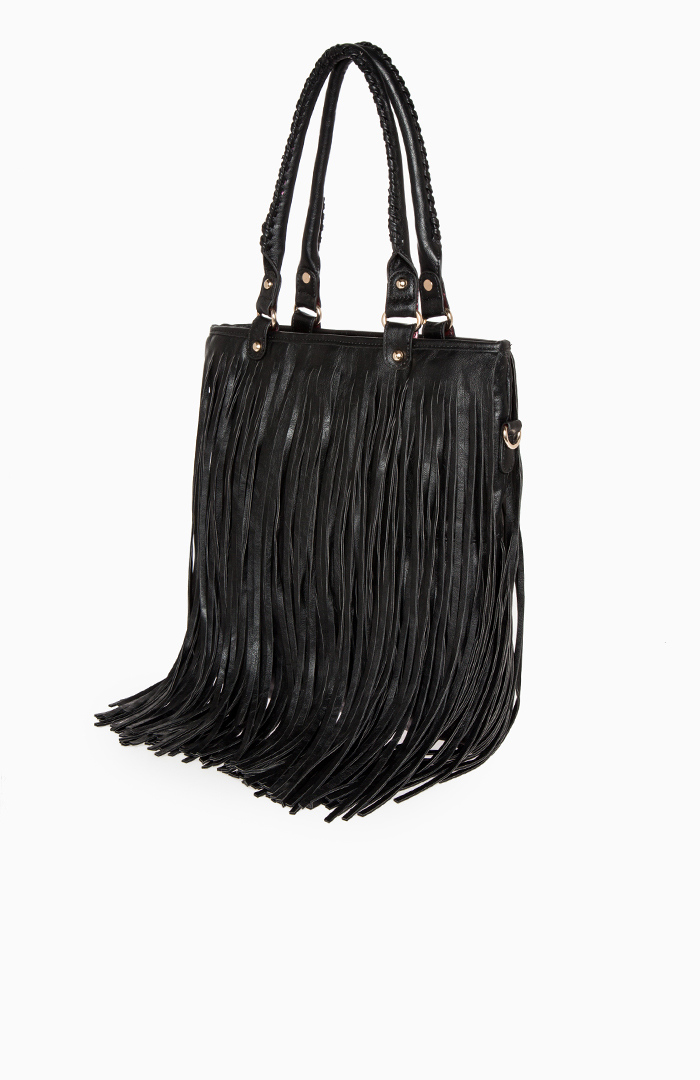 Fully Fringed Purse in Black DAILYLOOK