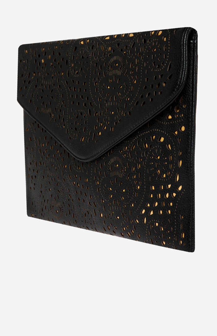 Floral Laser Cut Clutch in Black DAILYLOOK