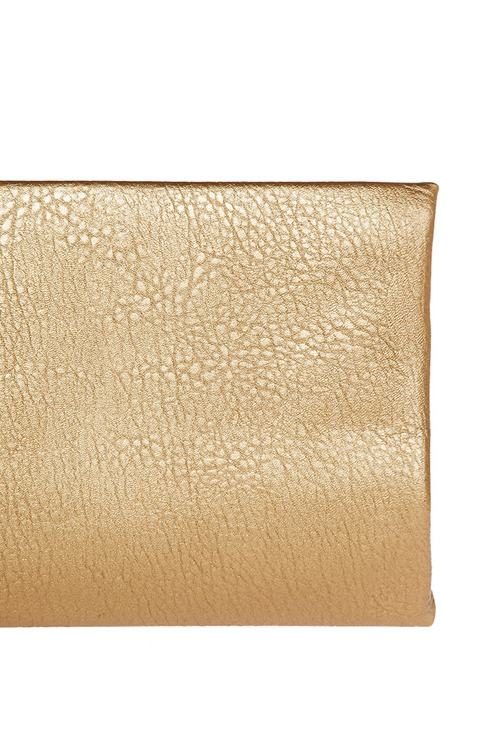 Classic Leatherette Clutch in Gold | DAILYLOOK