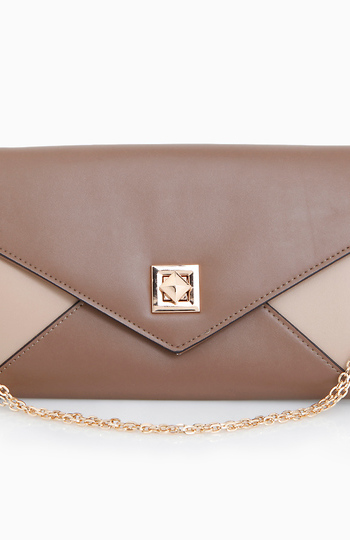 Triangle Two Tone Retro Clutch Slide 1