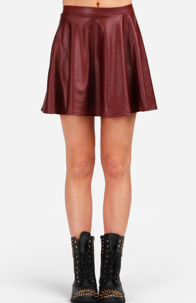 Leatherette Circle Skirt in Burgundy | DAILYLOOK