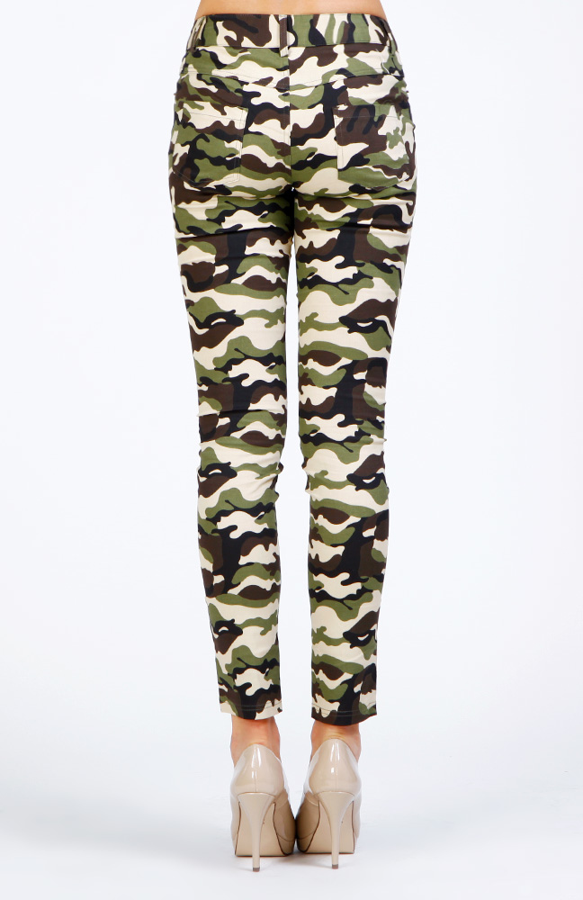 US Army Pants in Olive | DAILYLOOK