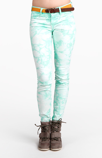 Tie-Dye Skinny Jeans Slide 1