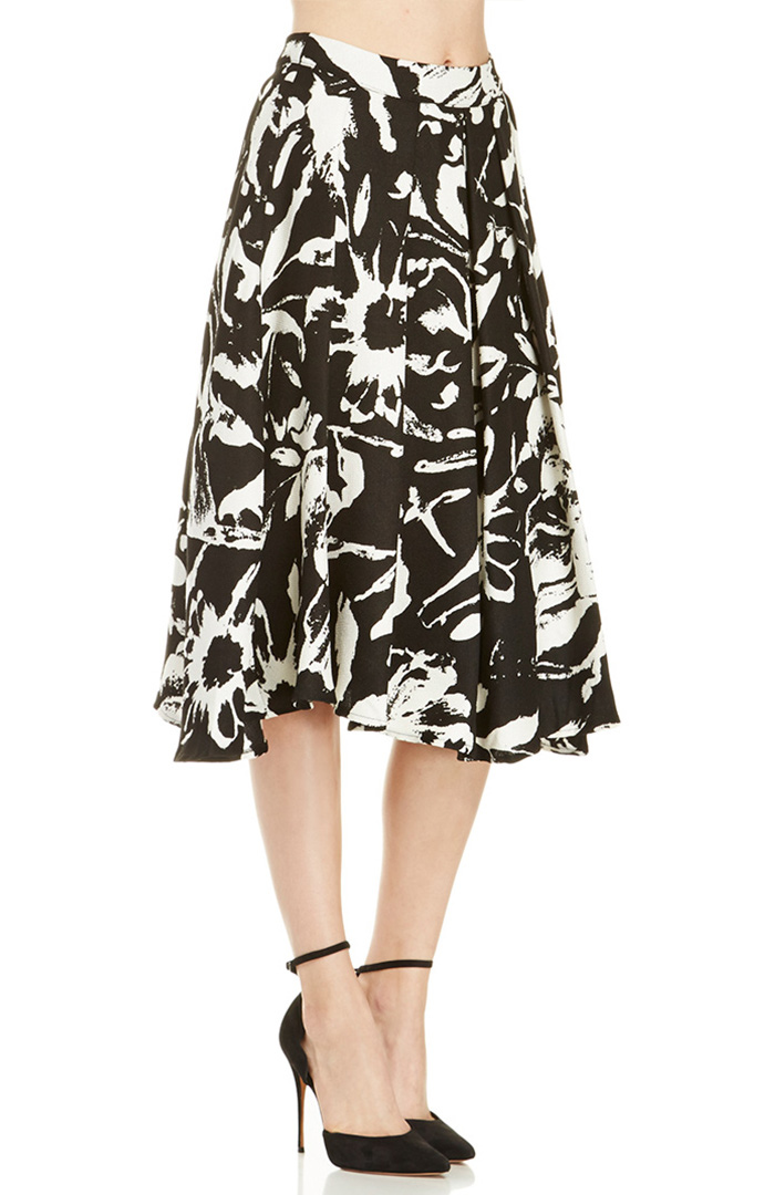 Lucy Paris Floral Pleated Midi Skirt in Black/White | DAILYLOOK