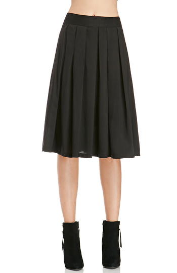 A-Line Pleated Midi Skirt in Black | DAILYLOOK