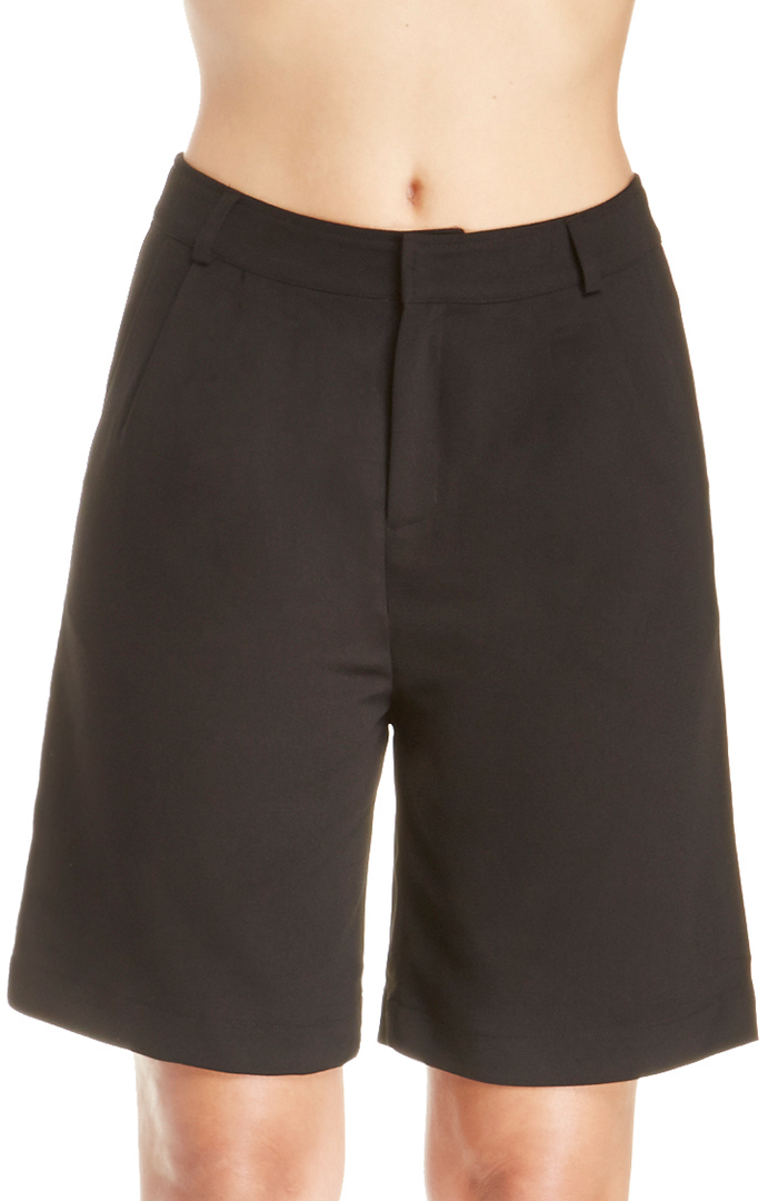 J.O.A. Bermuda Dress Shorts in Black DAILYLOOK
