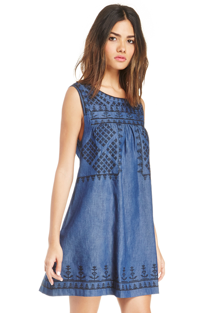 Sleeveless Embroidered Chambray Shift Dress in Blue | DAILYLOOK