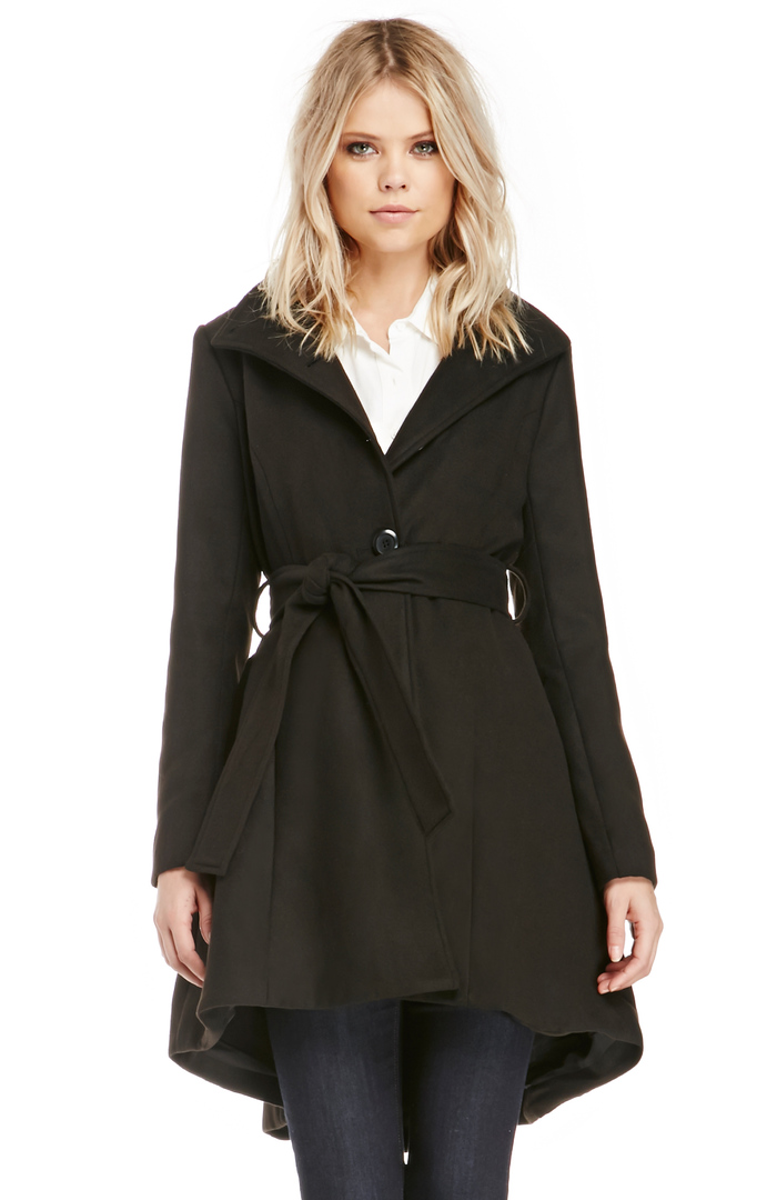 BB Dakota Galice Coat in Black | DAILYLOOK