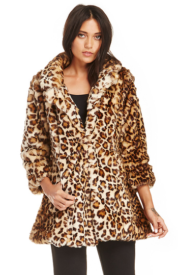 DAILYLOOK Leopard Print Coat in Tan | DAILYLOOK