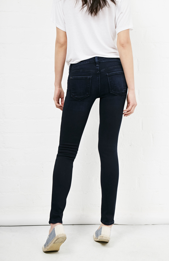 Denim Shya Super Soft Cigarette Skinny Jeans in Navy DAILYLOOK