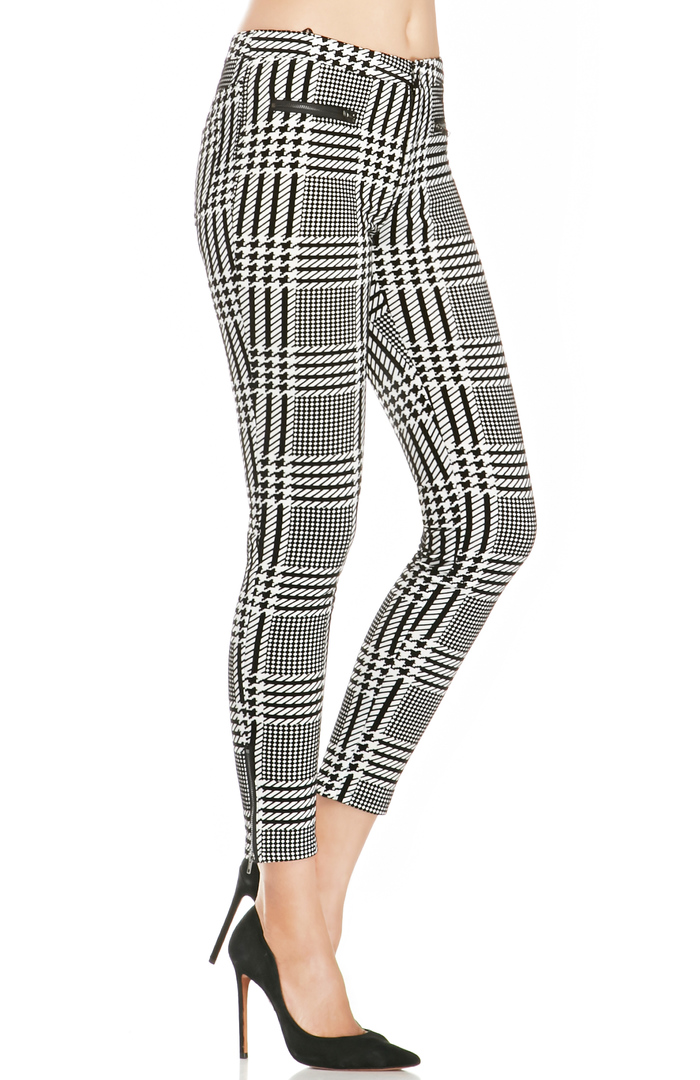 Flocked Houndstooth Pants in Black/White DAILYLOOK