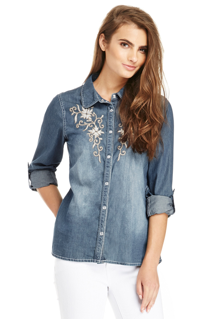 Embroidered Chambray Shirt in Blue | DAILYLOOK