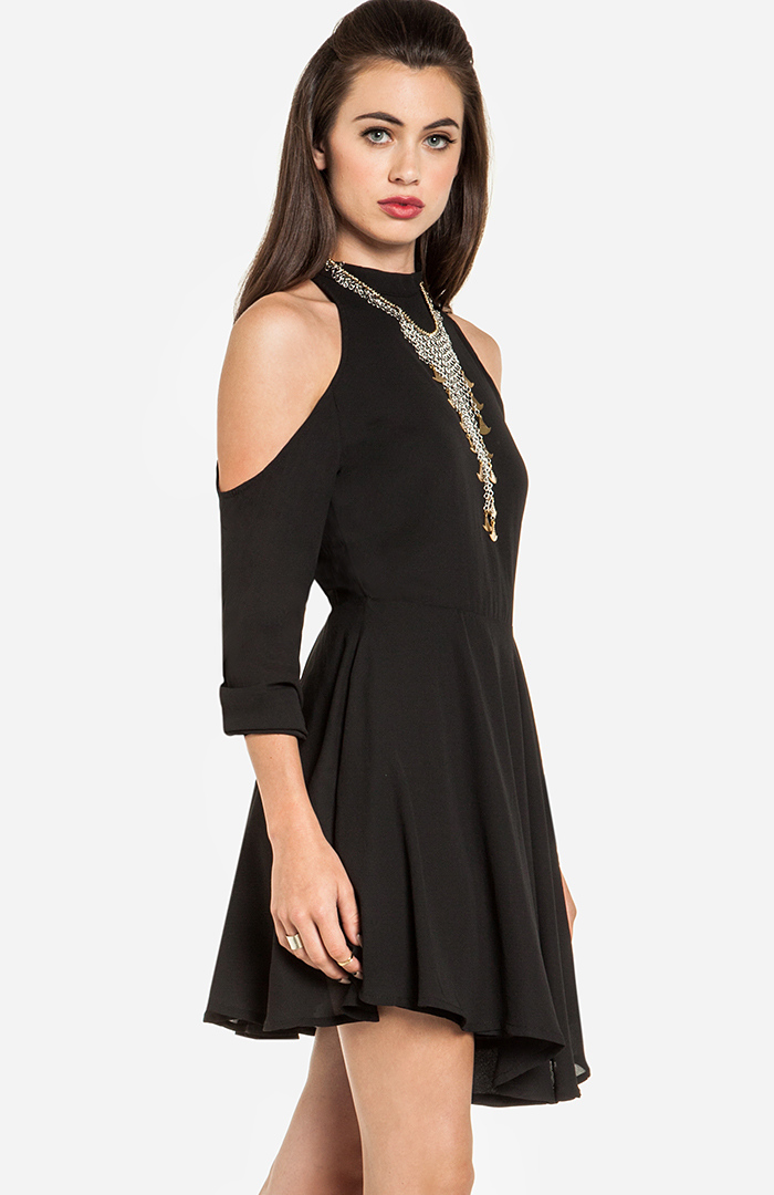 Glamorous Cutout Shoulder Dress in Black | DAILYLOOK