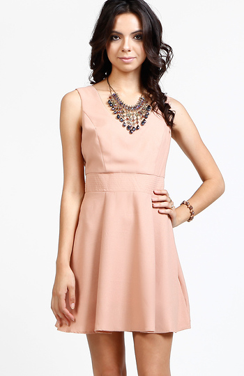 Pleated Bow Dress in Dusty Pink | DAILYLOOK