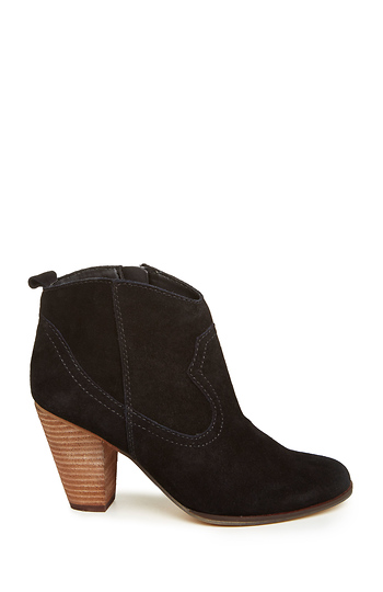 Steve Madden Plover Booties in Black | DAILYLOOK