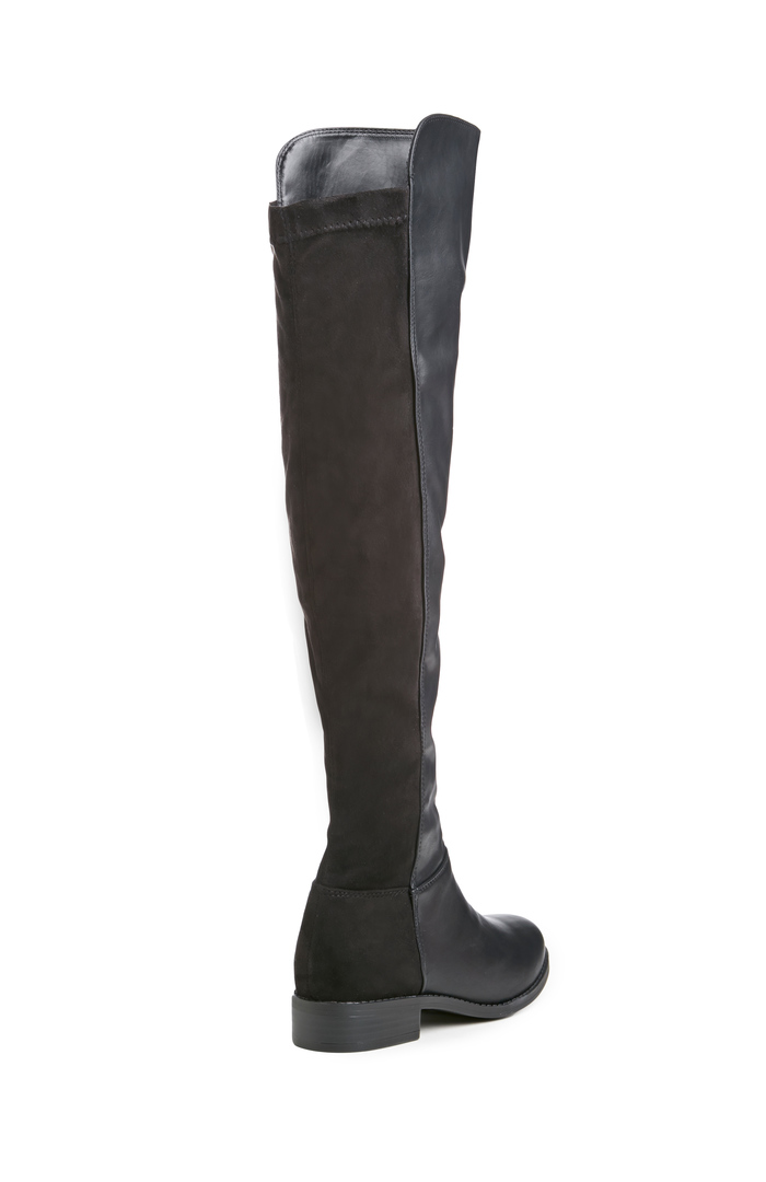 Vegan Leather KneeHigh Boots in Black DAILYLOOK