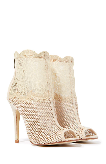 Chinese Laundry Lace Jeopardy Heels Slide 1