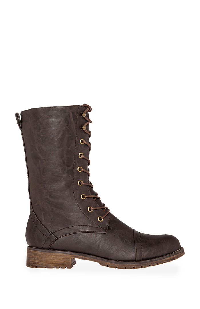 Utility Lace Up Boots in Brown DAILYLOOK