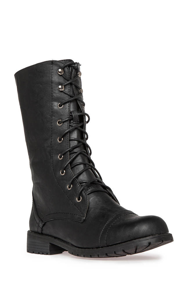Utility Lace Up Boots in Black DAILYLOOK