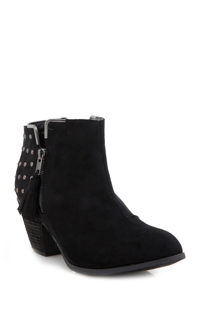 Western Ankle Boots with Studs in Black | DAILYLOOK