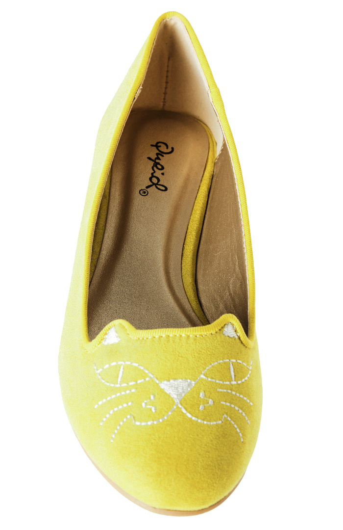 Smiling Cat Flats in Yellow DAILYLOOK